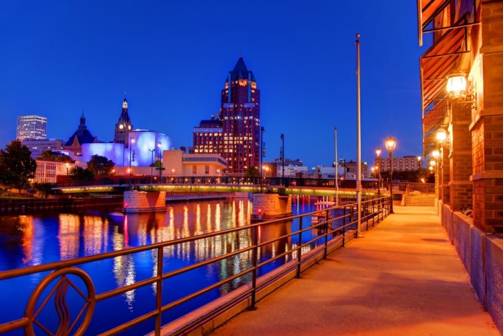 Milwaukee riverwalk at night